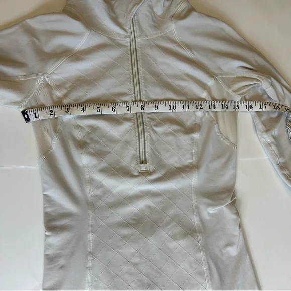 Lululemon half-Zip Jacket - Picture 7 of 9